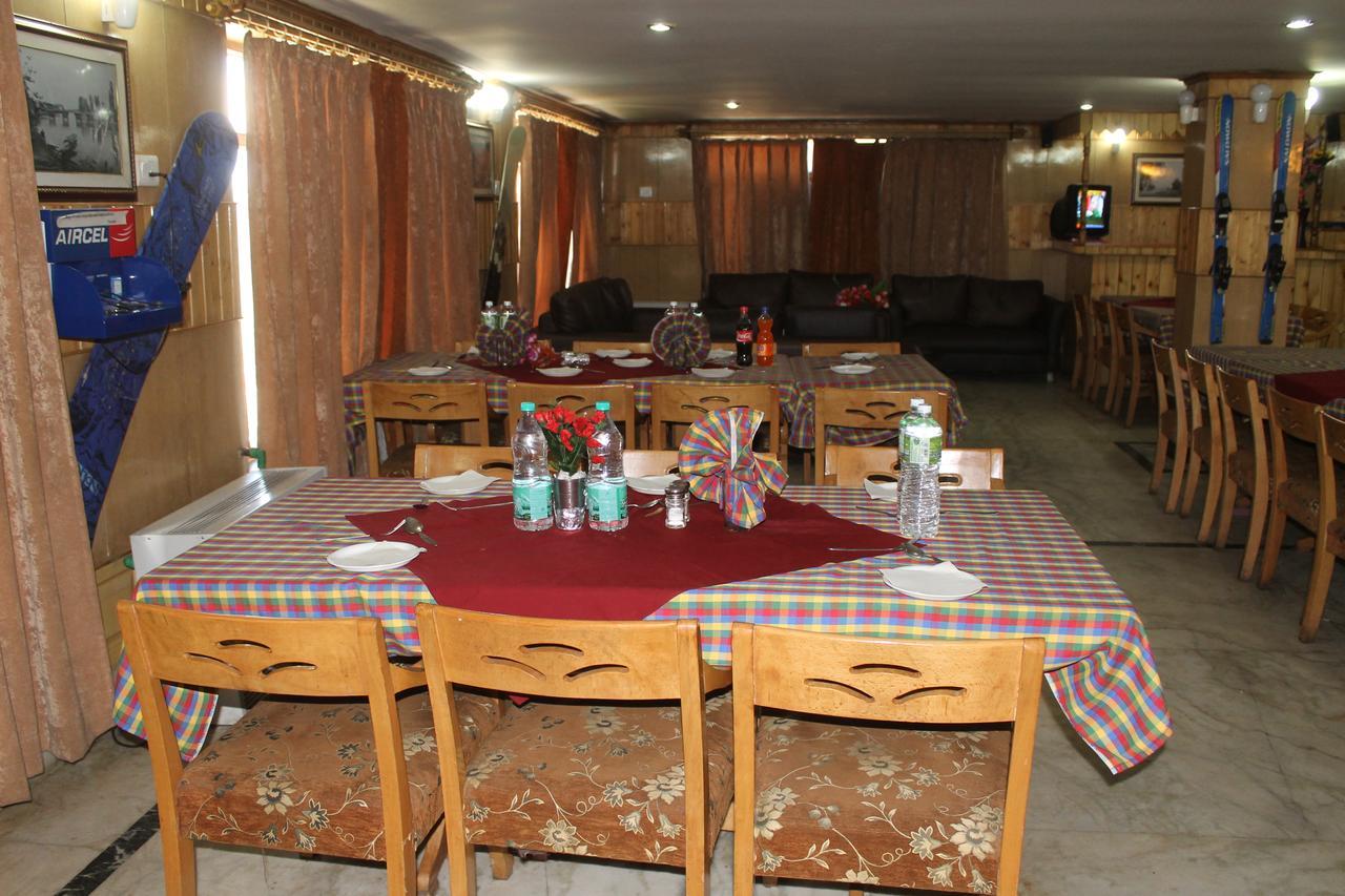 Fluorescence Hotel And Restaurant Gulmarg Exterior photo